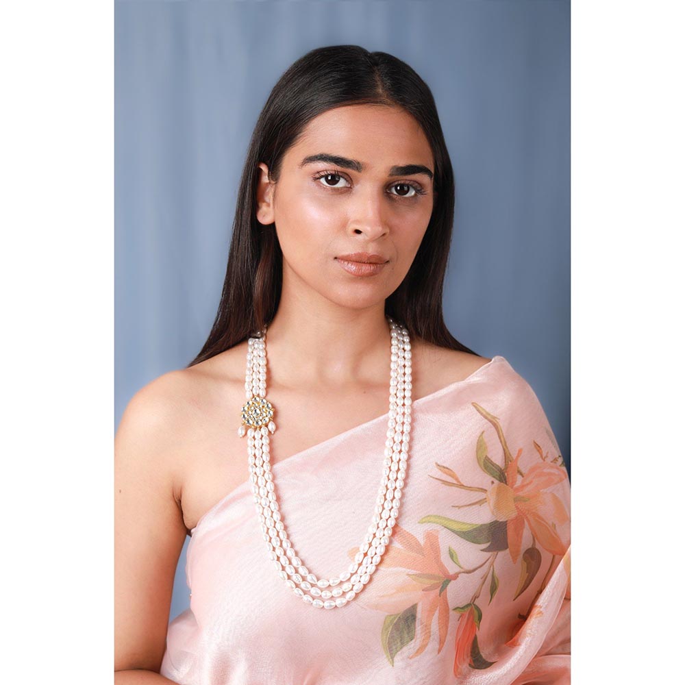 RIANA JEWELLERY Elegant White Long Necklace In Gold Plated Alloy With Rice Pearls