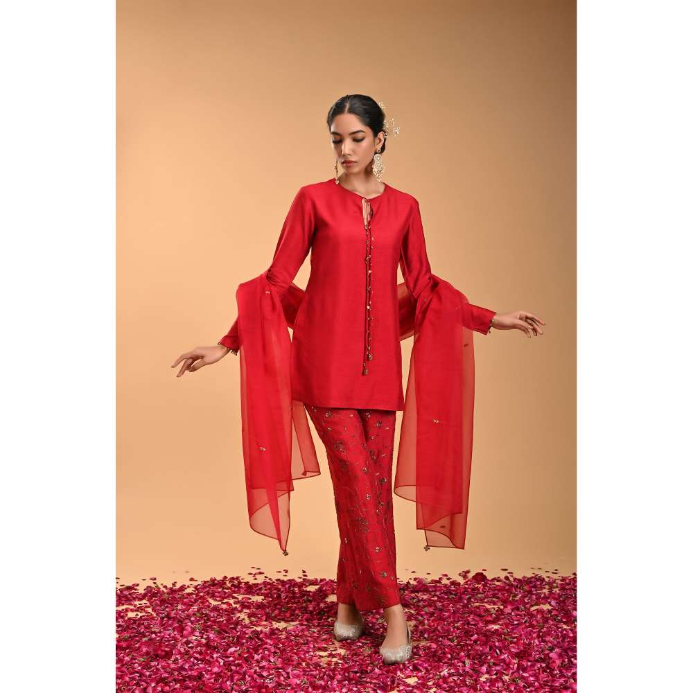 RIRASA Embroidered Short Kurti with Pant and Dupatta (Set of 3)