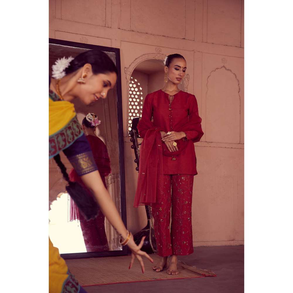 RIRASA Embroidered Short Kurti with Pant and Dupatta (Set of 3)