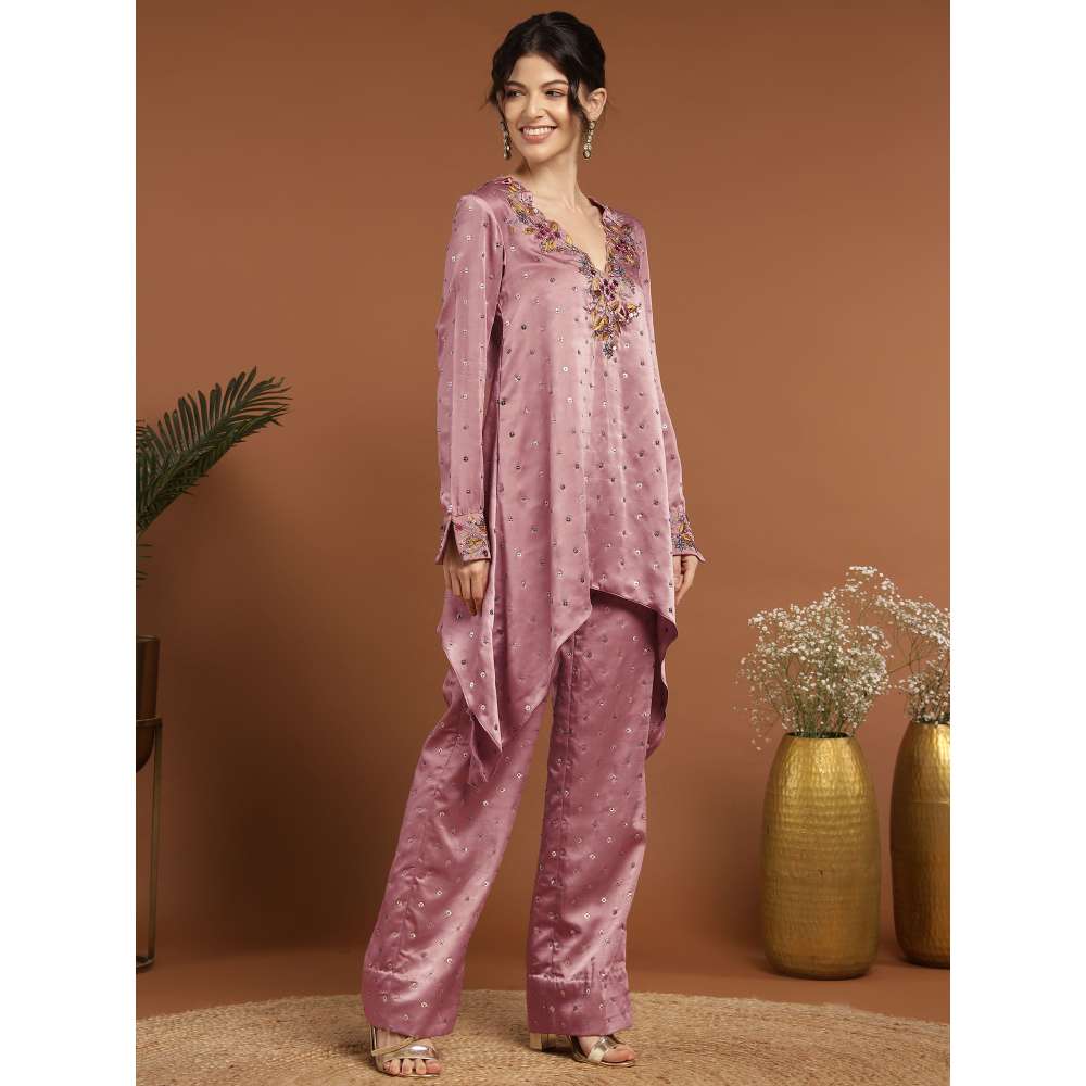 RIRASA Jayantah Satin Pastel Pink Kurta with Pants (Set of 2)