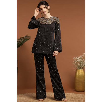RIRASA Avyukt Black Kameez And Pant