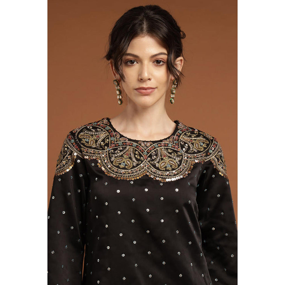 RIRASA Avyukt Black Kameez And Pant