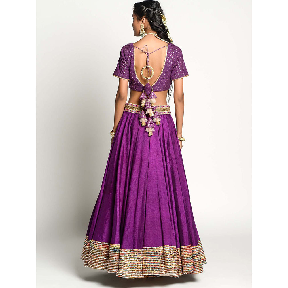 RISHI & VIBHUTI Shringhar Lehanga (Set of 3)