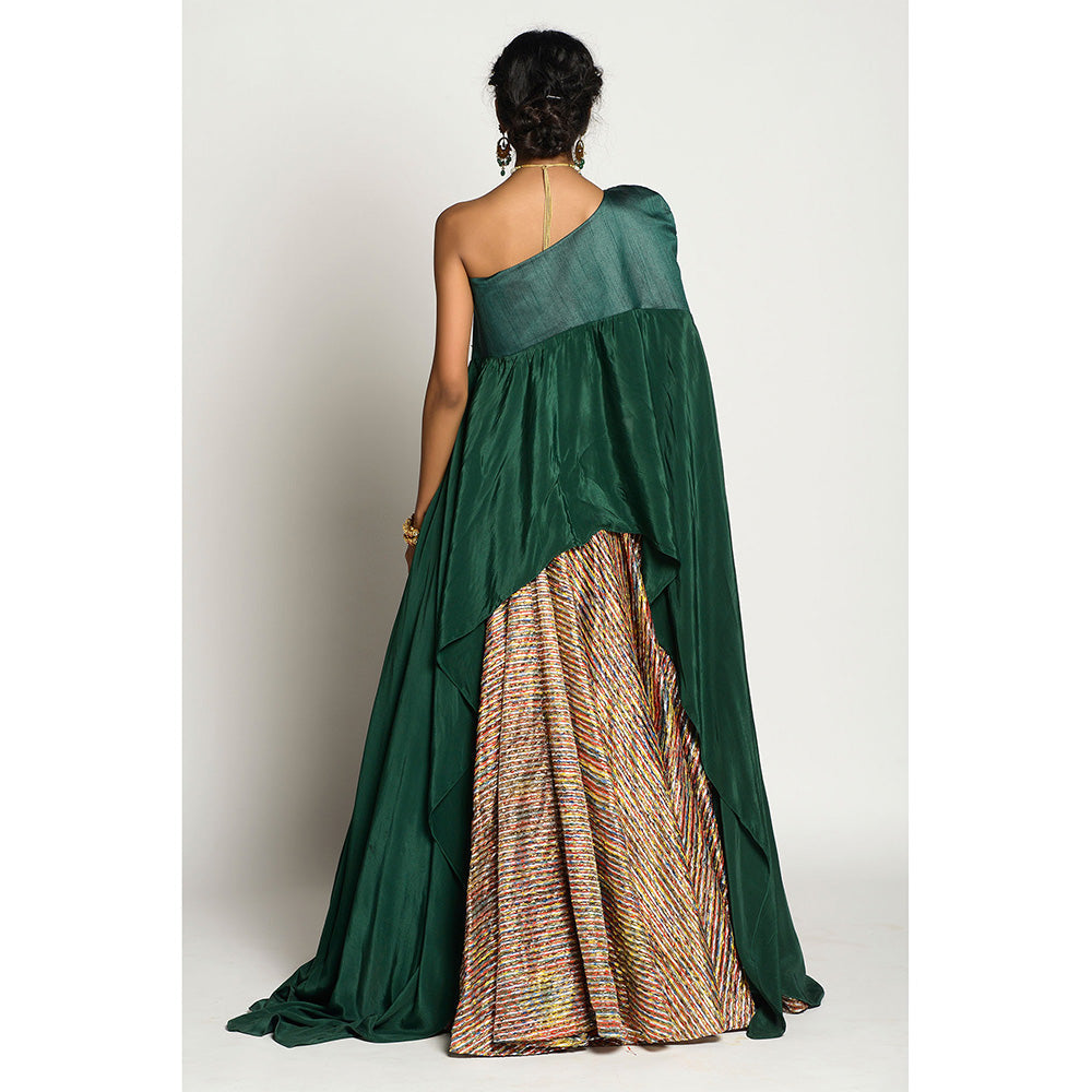 RISHI & VIBHUTI Inayat Cape Lehenga (Set of 2)