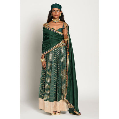 RISHI & VIBHUTI Sufiyana Lehenga Blouse and Dupatta (Set of 3)