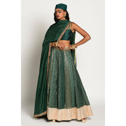 RISHI & VIBHUTI Sufiyana Lehenga Blouse and Dupatta (Set of 3)