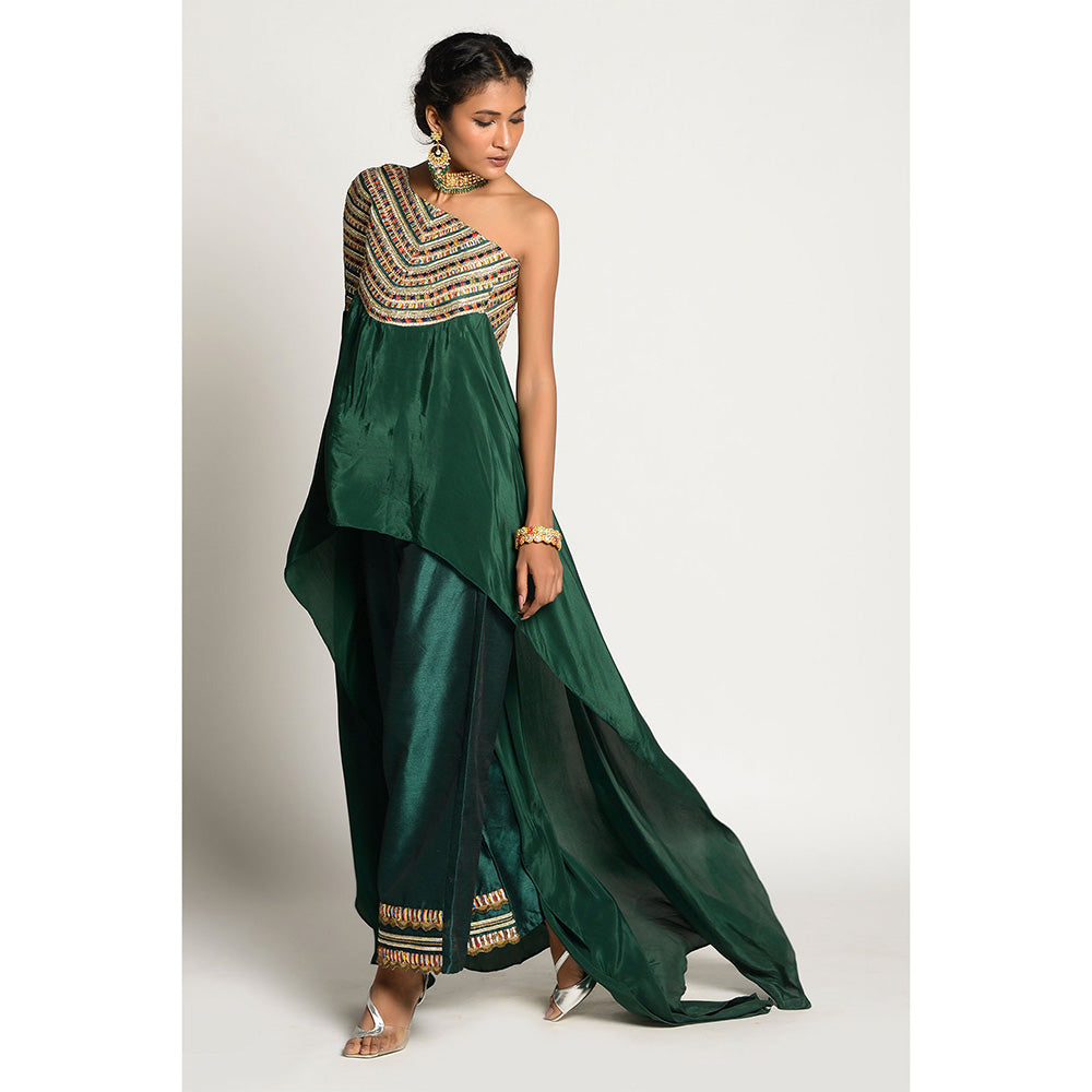 RISHI & VIBHUTI Khwabeeda Cape with Pant (Set of 2)