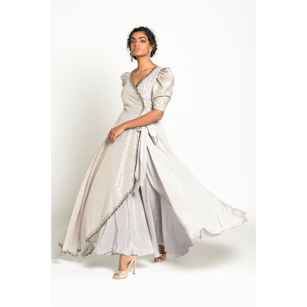 RISHI & VIBHUTI Elizabeth Anarkali with Pant (Set of 2)