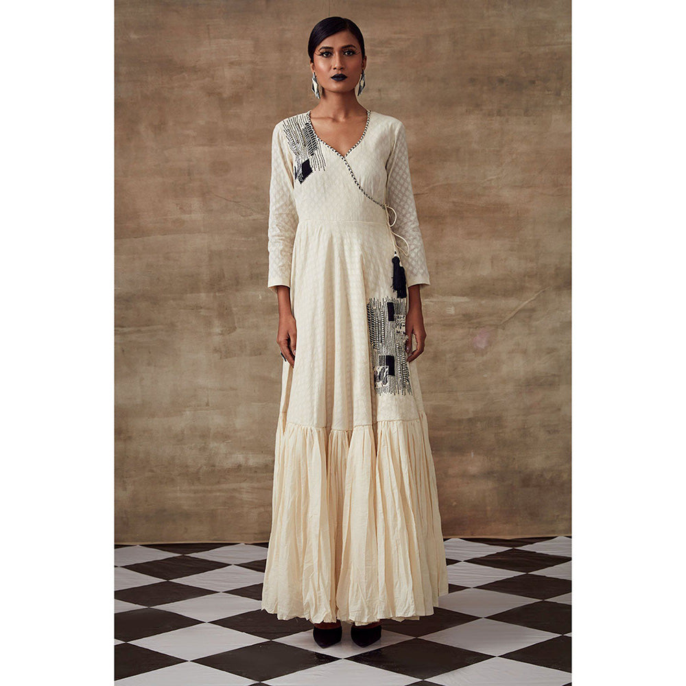 RISHI & VIBHUTI Bettercup Angrakha Kurta & Dupatta Ivory (Set of 2)