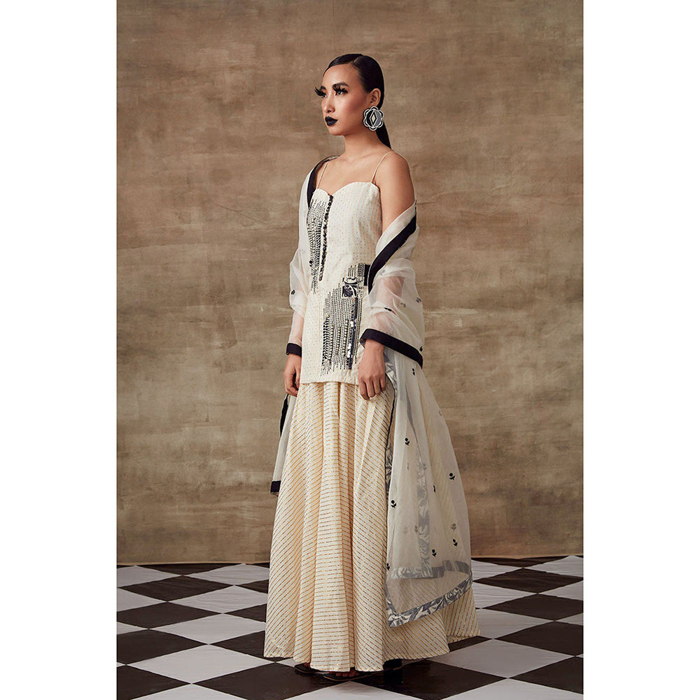 RISHI & VIBHUTI Ivory Circular Kurti Skirt Dupatta (Set of 3)