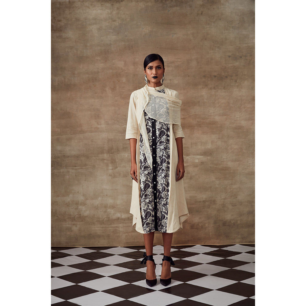 RISHI & VIBHUTI Plumeria A-Line Kurta with Ivory & Black (Set of 2)