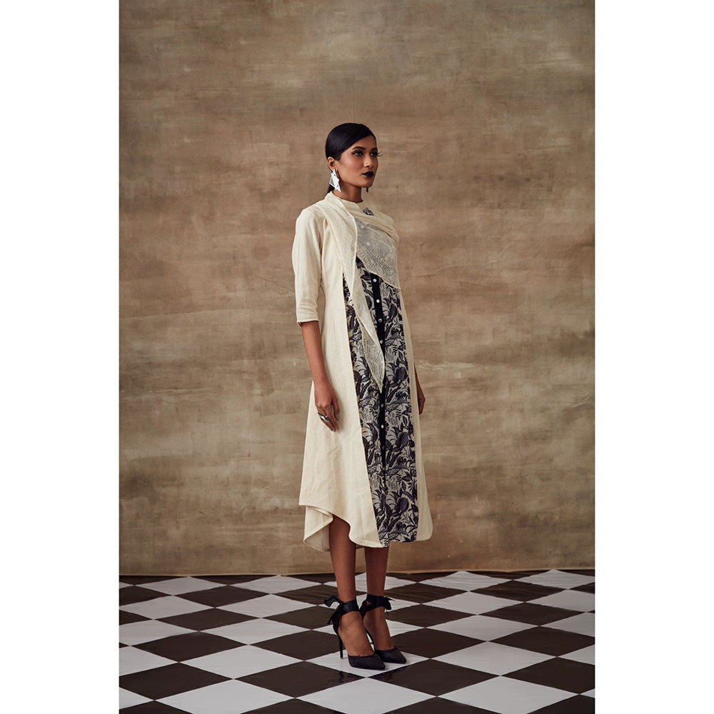 RISHI & VIBHUTI Plumeria A-Line Kurta with Ivory & Black (Set of 2)