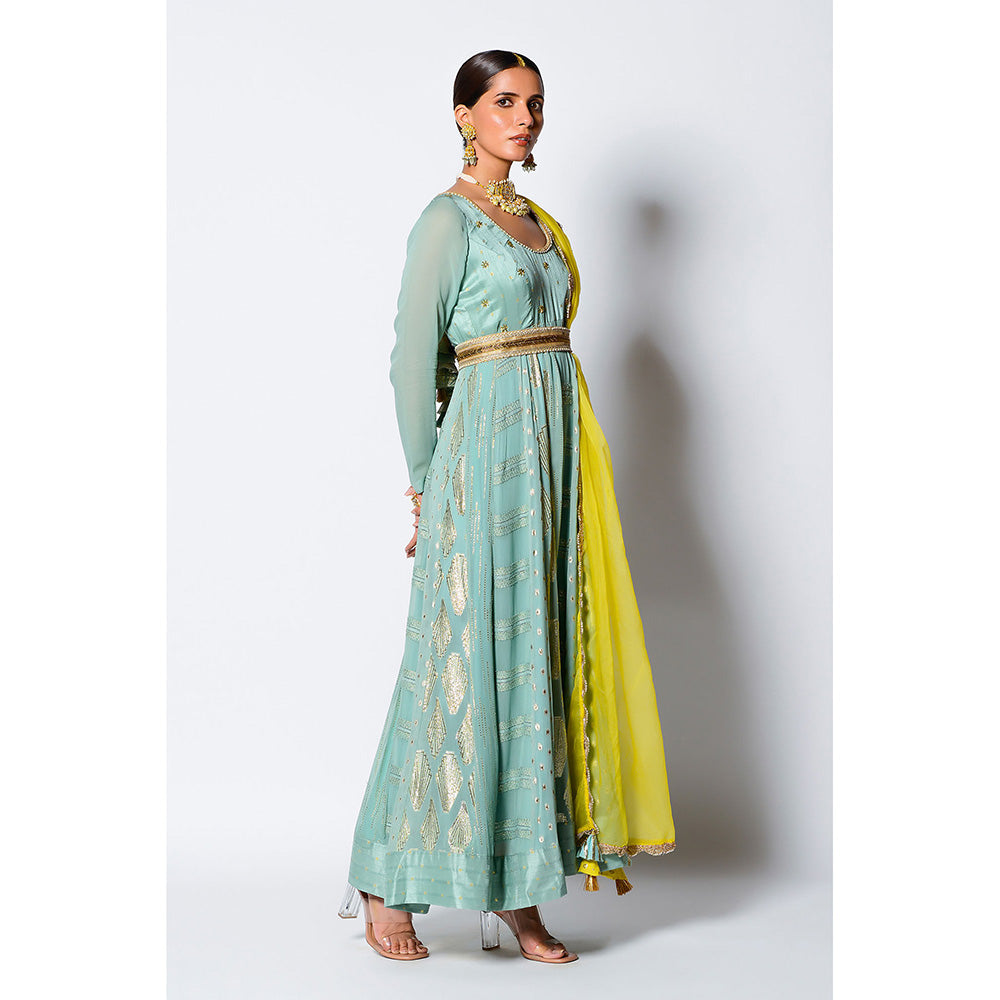 Rishi & Vibhuti Aajiz Anarkali Kurta with Belt & Dupatta (Set of 3)