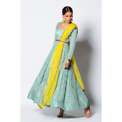 Rishi & Vibhuti Aajiz Anarkali Kurta with Belt & Dupatta (Set of 3)