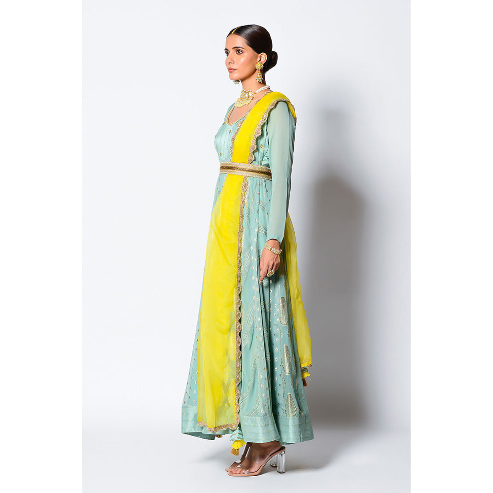 Rishi & Vibhuti Aajiz Anarkali Kurta with Belt & Dupatta (Set of 3)