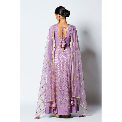 Rishi & Vibhuti Riwaayat Anarkali Kurta with Dupatta (Set of 2)