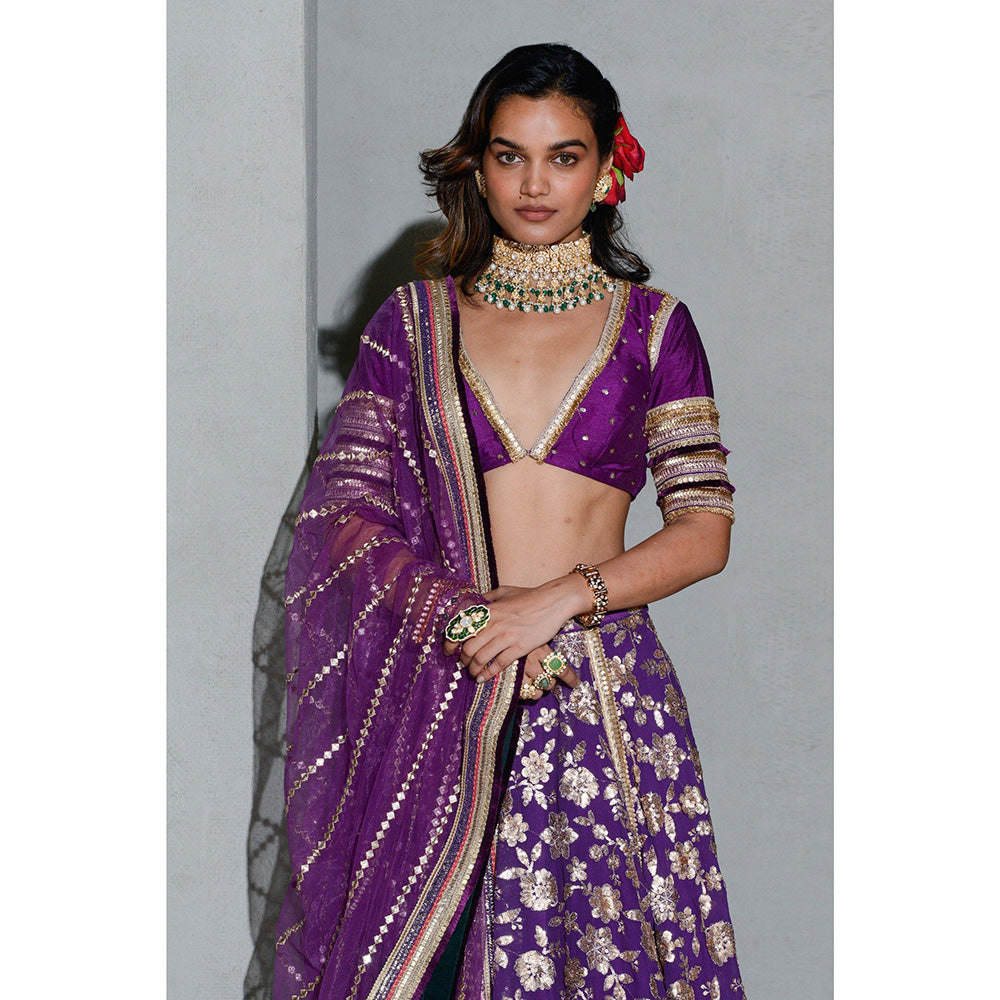 Rishi & Vibhuti Royalty Dew Lehanga with Blouse and Dupatta (Set of 3)