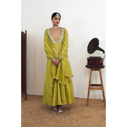 Rishi & Vibhuti Asteria Anarkali With Dupatta (Set of 2)