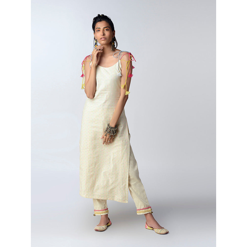Rishi & Vibhuti Ivory Spicy Tangles Kurta With Pant & Dupatta (Set of 3)