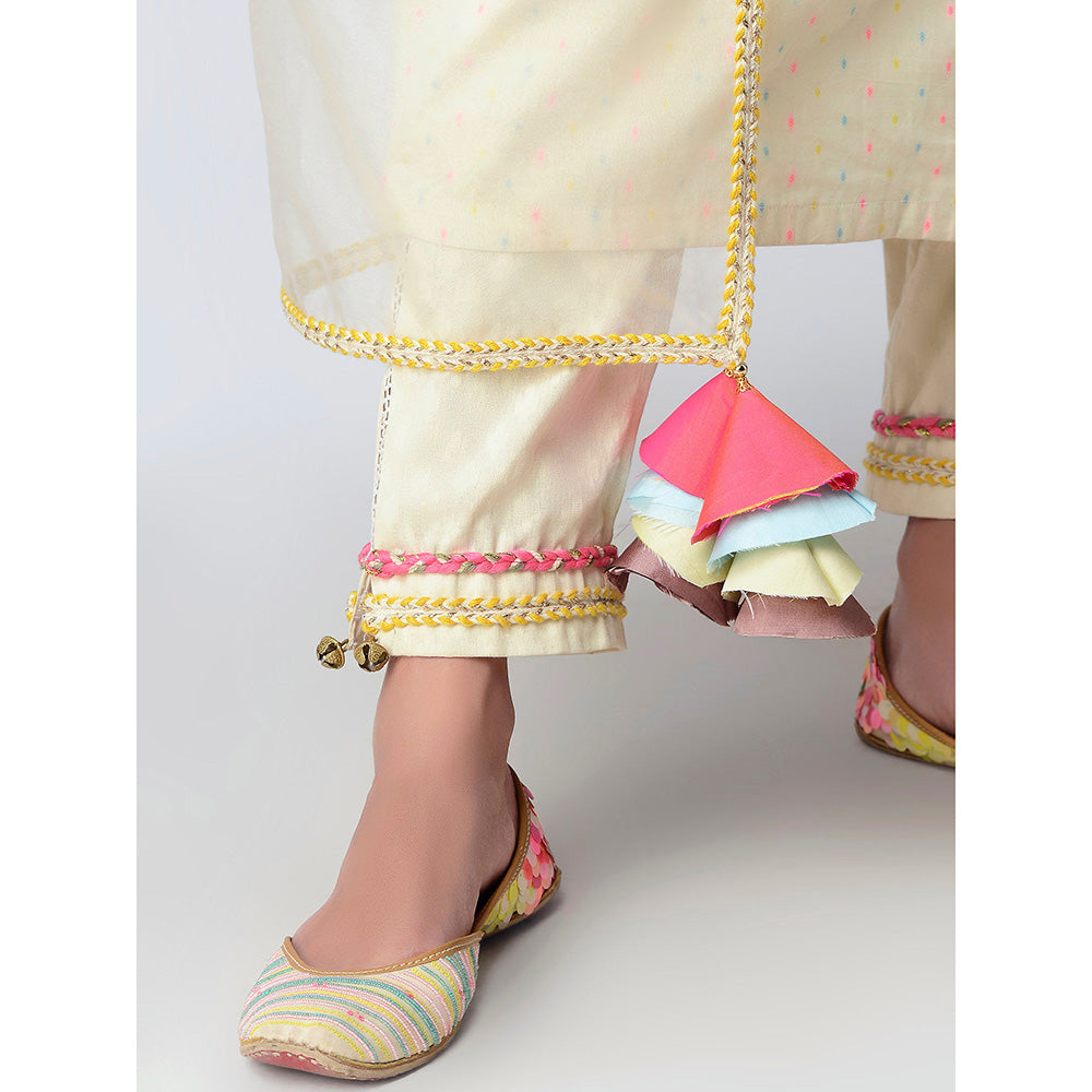 Rishi & Vibhuti Ivory Spicy Tangles Kurta With Pant & Dupatta (Set of 3)