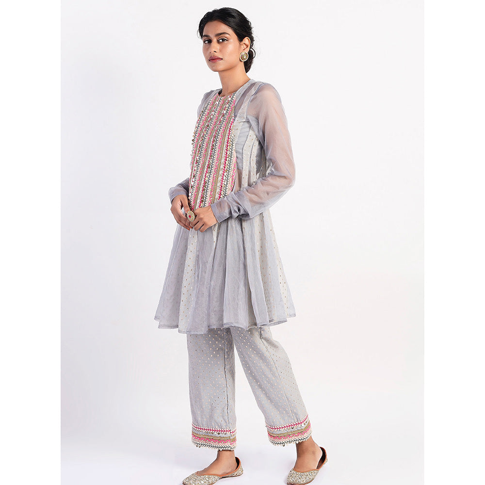 Rishi & Vibhuti Grey Breeze Embellished Kurta & Pant (Set of 2)