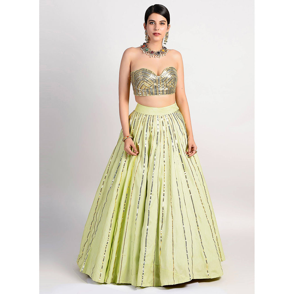 Rishi & Vibhuti Frisco Green Lehenga And Blouse (Set of 2)