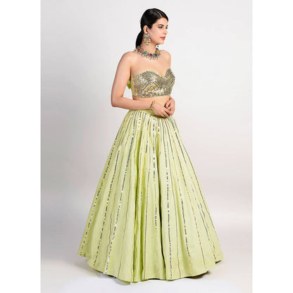 Rishi & Vibhuti Frisco Green Lehenga And Blouse (Set of 2)