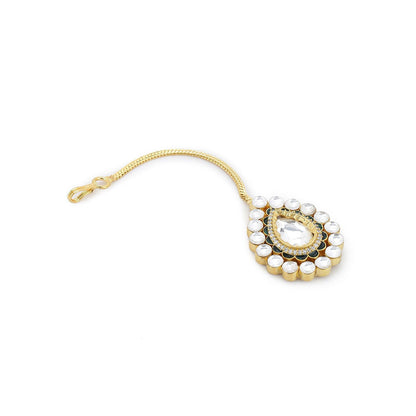 Ritu Singh Teardrop Kundan Maang Tikka
