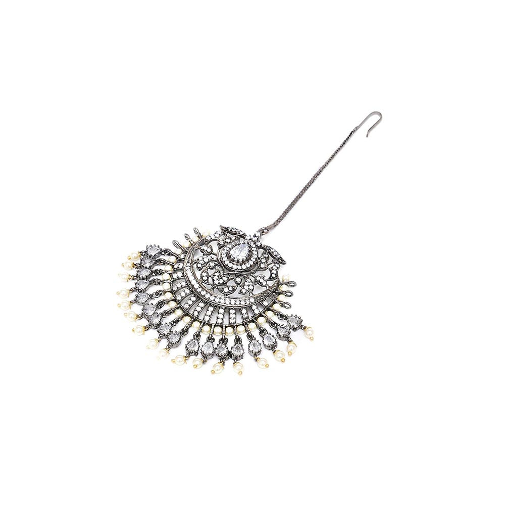 Ritu Singh Oversized Diamond Maang Tikka