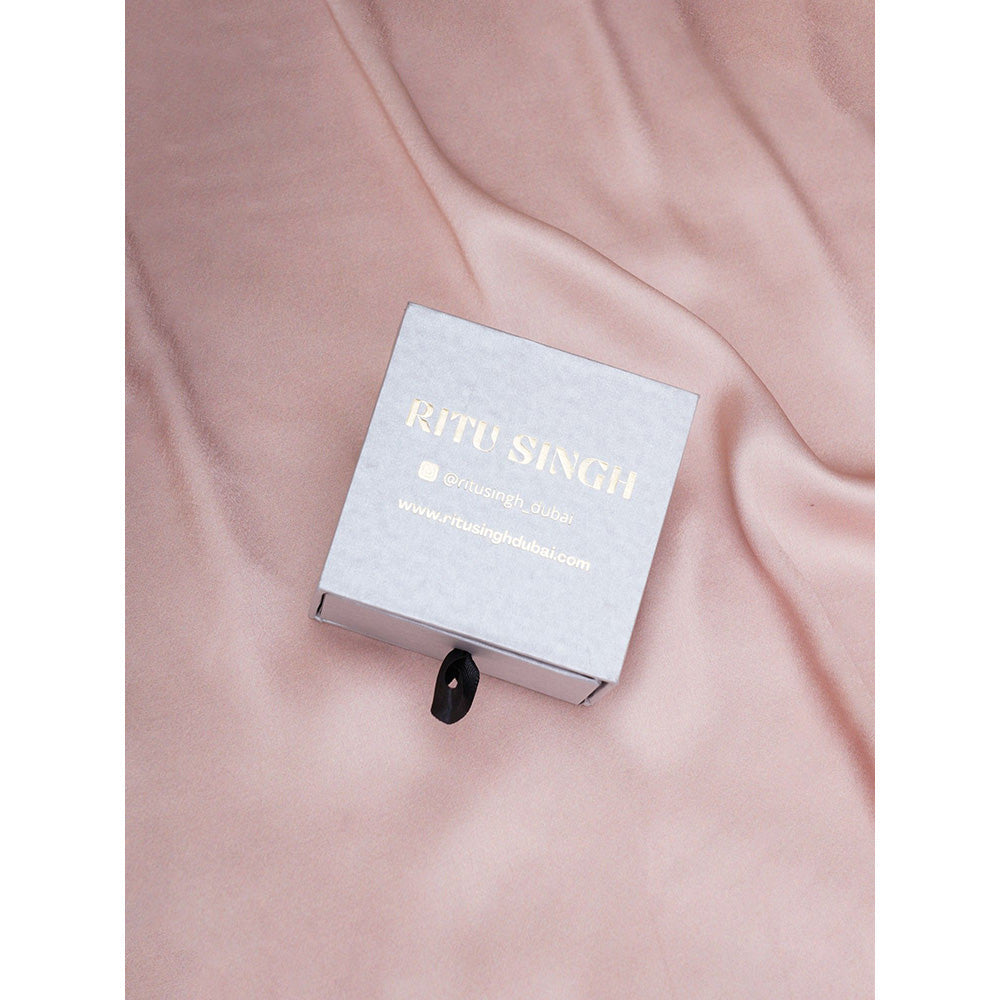 Ritu Singh Oversized Diamond and Blue Stone Maang Tikka