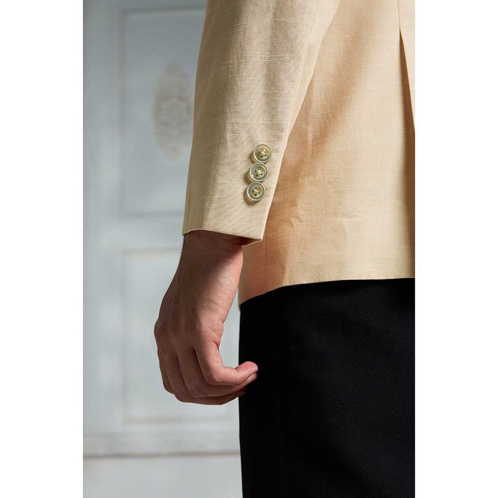 Rivaar by Rocky Star Beige Solid Blazer