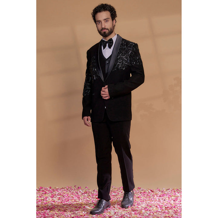 RIYAASAT Black Lachka Tuxedo (Set of 5)