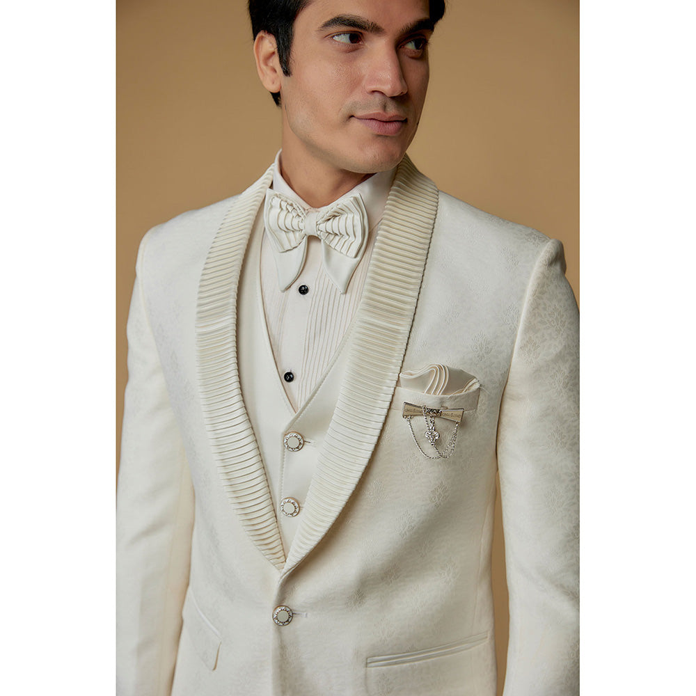 RIYAASAT Lace White Italian Jacquard Tuxedo (Set of 5)