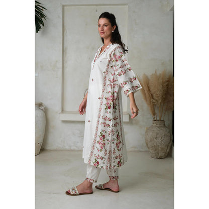 Roza Pret White Floral Rose Noir Phiran Kurta with Salwar (Set of 2)