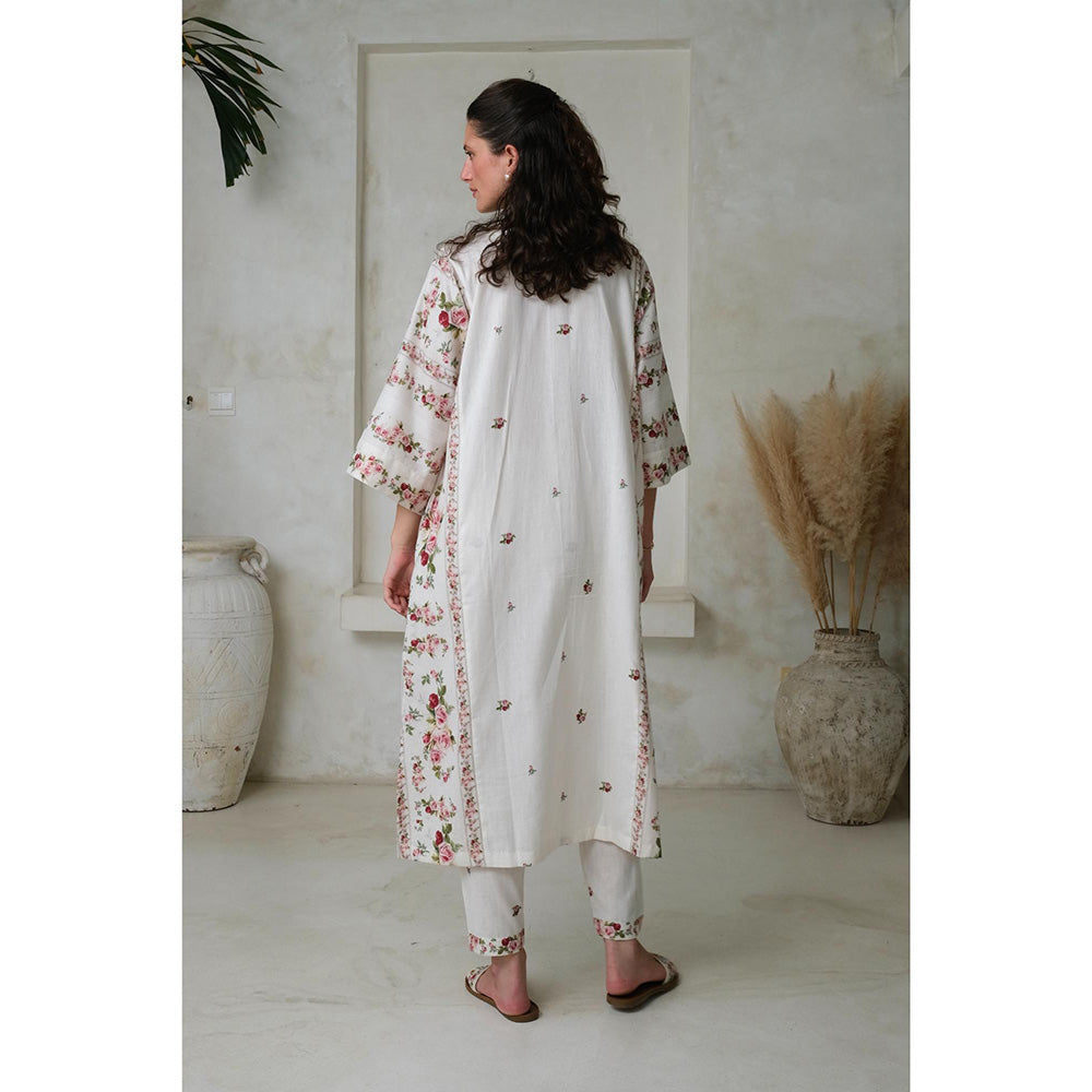 Roza Pret White Floral Rose Noir Phiran Kurta with Salwar (Set of 2)