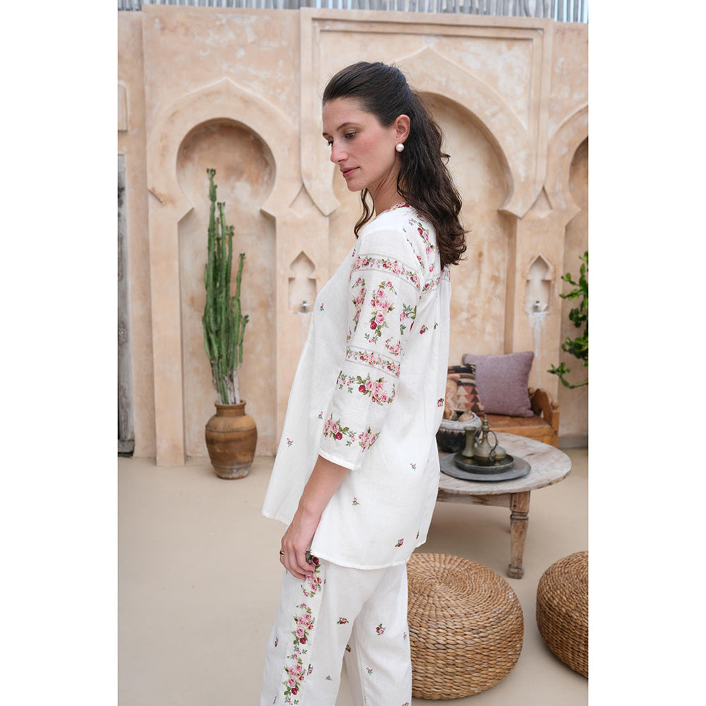 Roza Pret White Floral Rose Noir Top