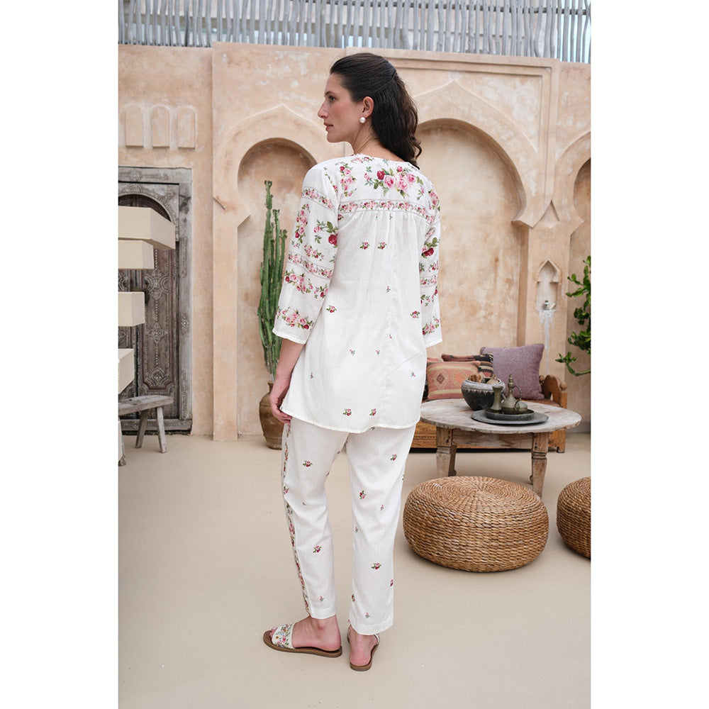 Roza Pret White Floral Rose Noir Top