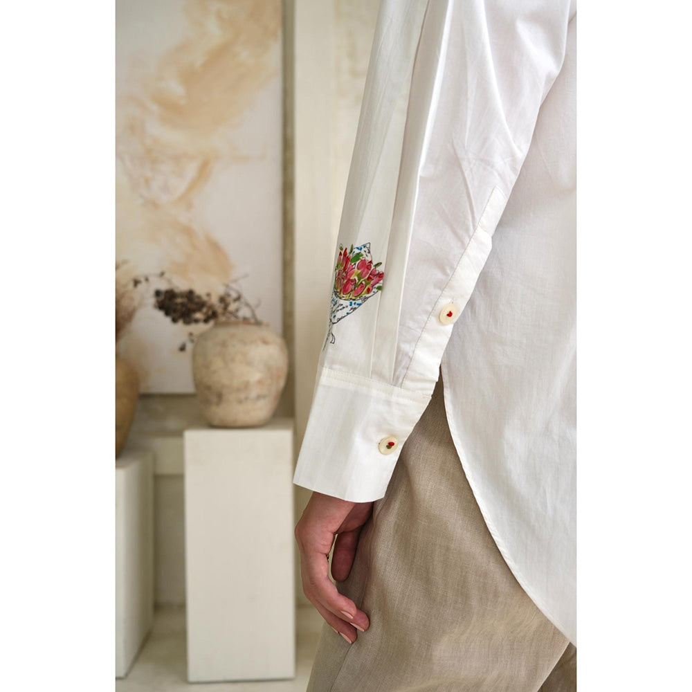 Roza Pret White Floral Savannah Shirt
