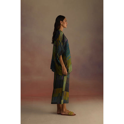 Roza Green Trellis Asymmetrical Kaftan Kurta with Wide Pant (Set of 2)