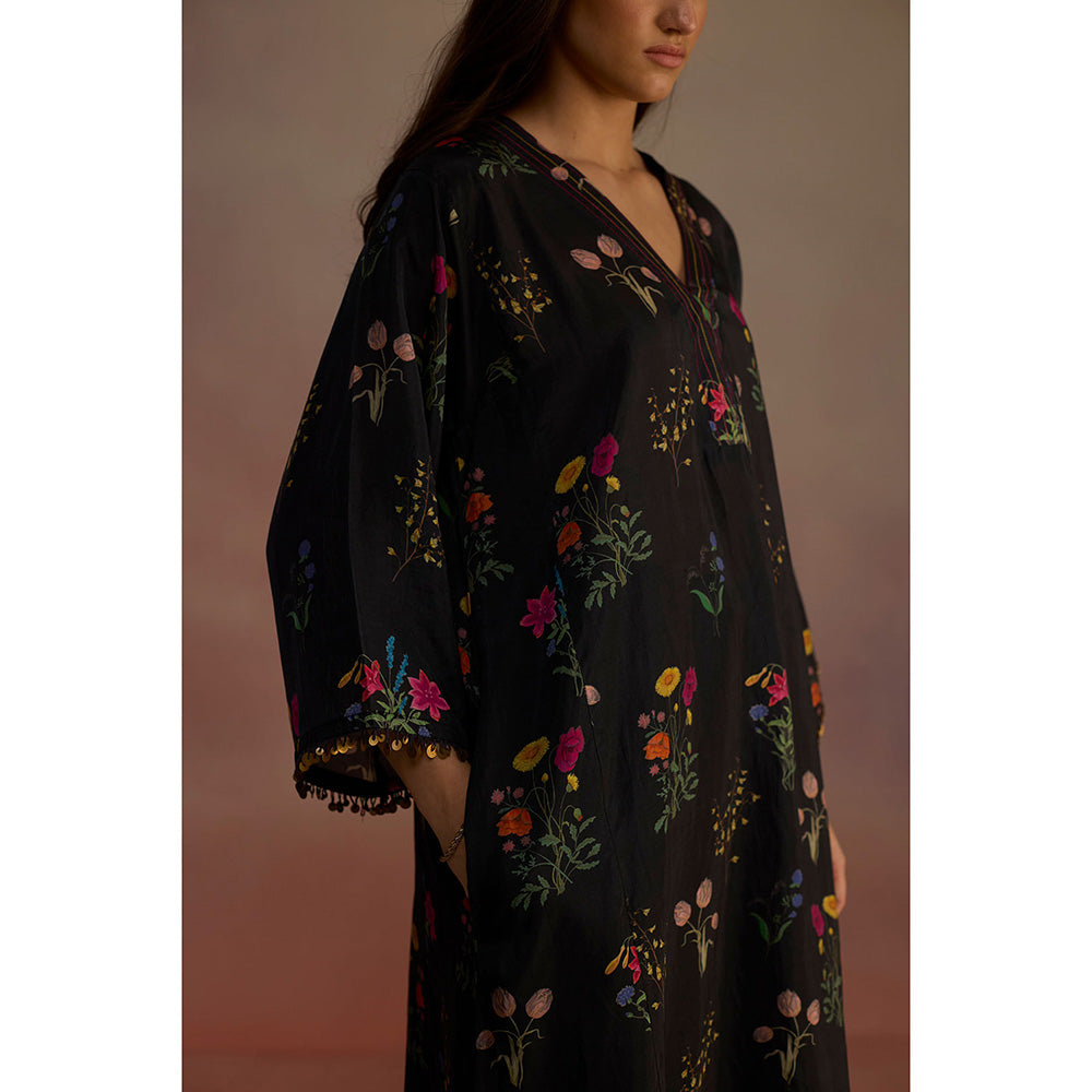 Roza Black Zaira Floral Print Long Kurta with Pant (Set of 2)