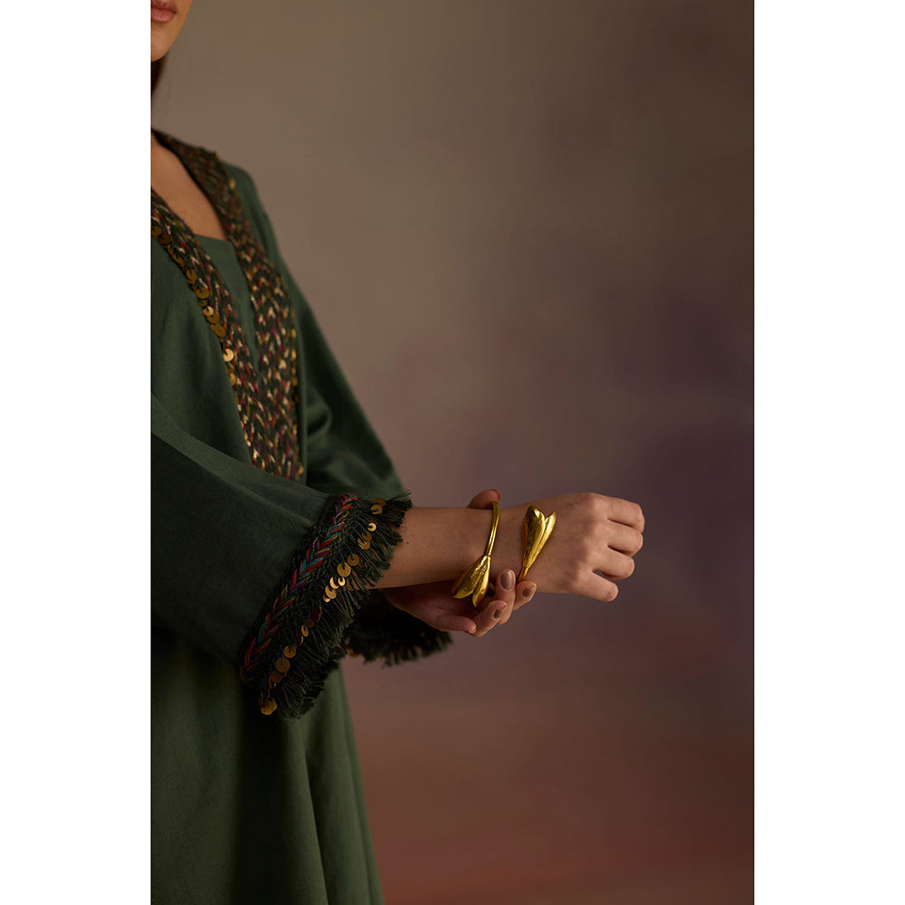 Roza Green Neroli Embroidered Kurta with Pant (Set of 2)