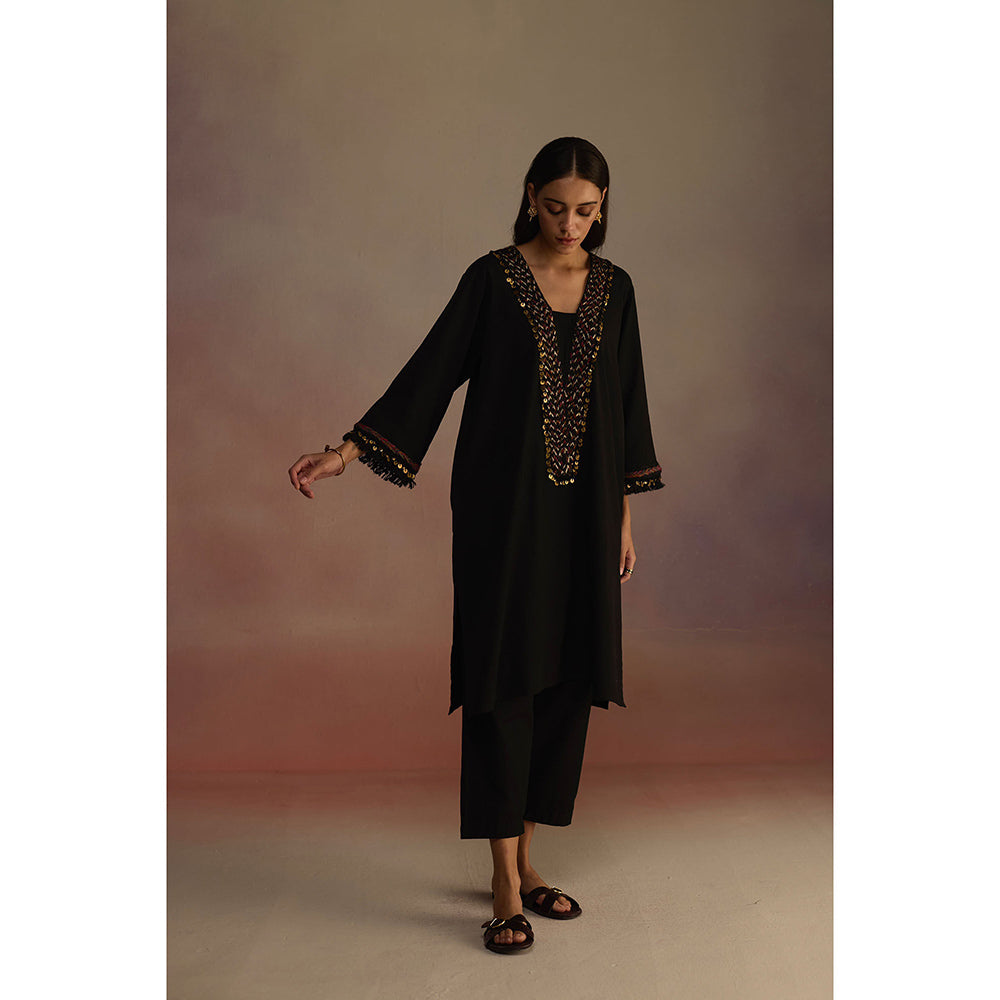 Roza Black Neroli Embroidered Kurta with Pant (Set of 2)