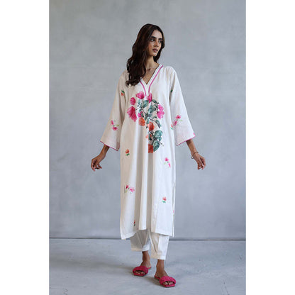 Roza Bougainvillea Phiran Off White Kurta with Salwar Pant (Set of 2)
