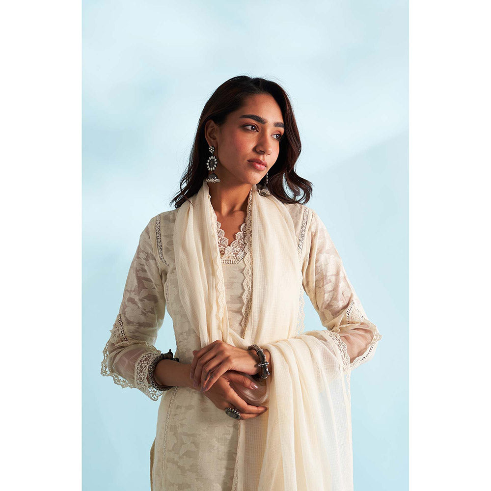 Roze Zaira Off White Dupatta