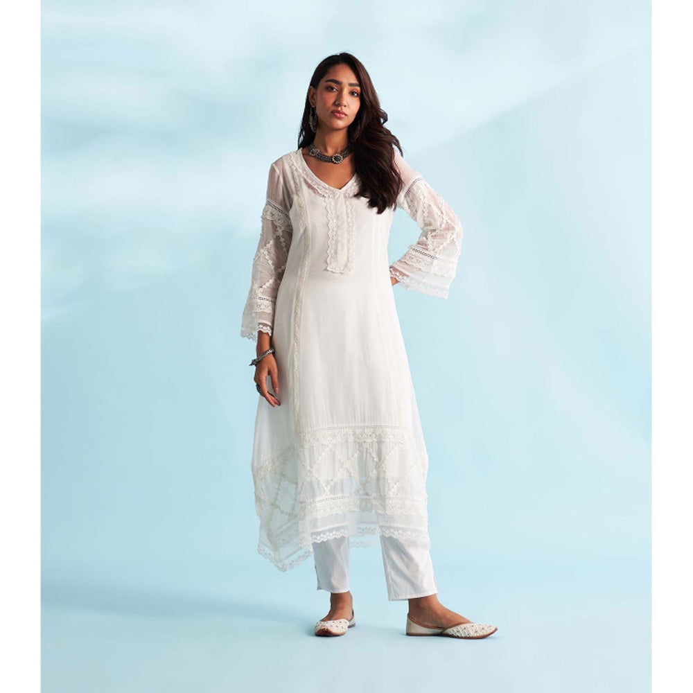 Roze Naira White Kurta