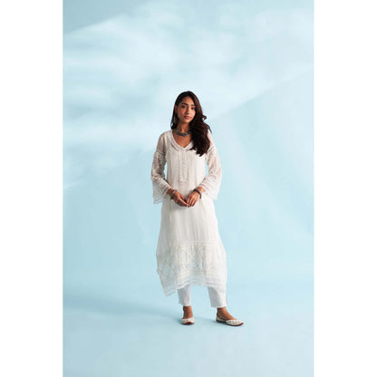 Roze Naira White Kurta