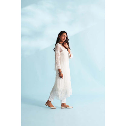 Roze Naira White Kurta