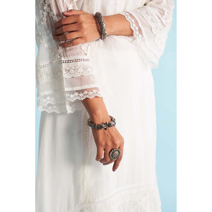 Roze Naira White Kurta