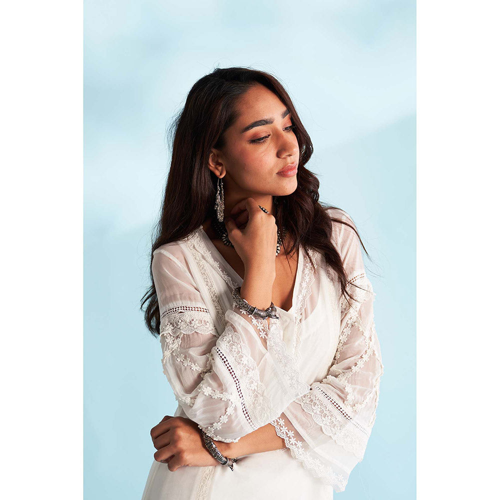Roze Naira White Kurta