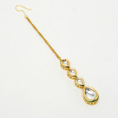 RUBY RAANG STUDIO Ruby Raang Teardrop Kundan Maang Tikka